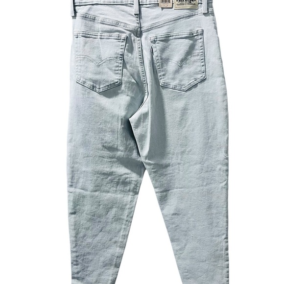 Levi's NWT SilverTab High-Waisted Mom Jeans 31x27 Light Wash Blue Denim Pants - Picture 5 of 7
